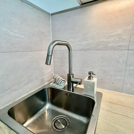 Апартаменты Golfe De Saint Tropez, 5min Beach, 1 , 1 Canape Lit , Terrasse