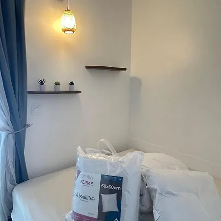 Golfe De Saint Tropez, 5min Beach, 1 , 1 Canape Lit , Terrasse * Гассен
