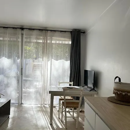 Golfe De Saint Tropez, Evasion Ensoleillee, 1 , 1 Canape Lit , Terrasse