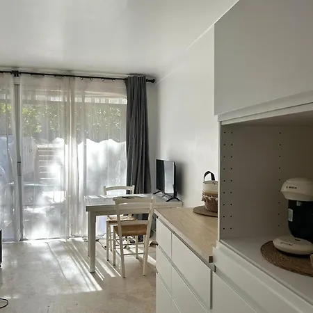 Golfe De Saint Tropez, Evasion Ensoleillee, 1 , 1 Canape Lit , Terrasse Apartment *