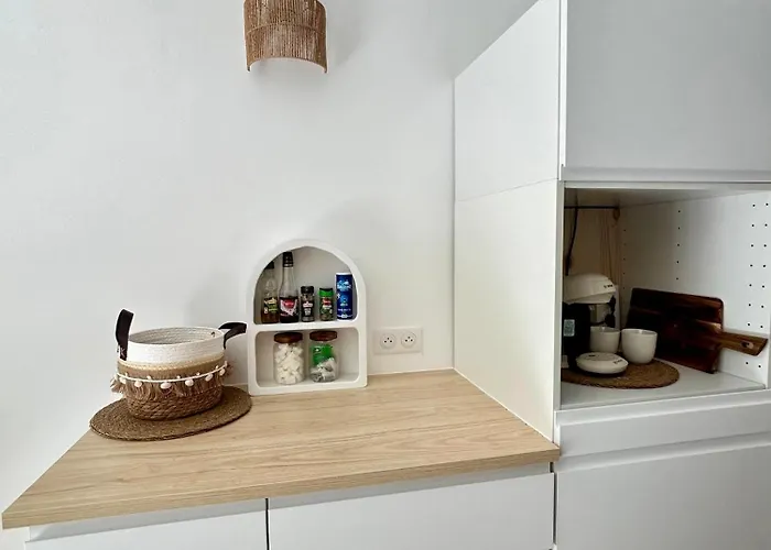 Golfe De Saint Tropez, 5min Beach, 1 , 1 Canape Lit , Terrasse